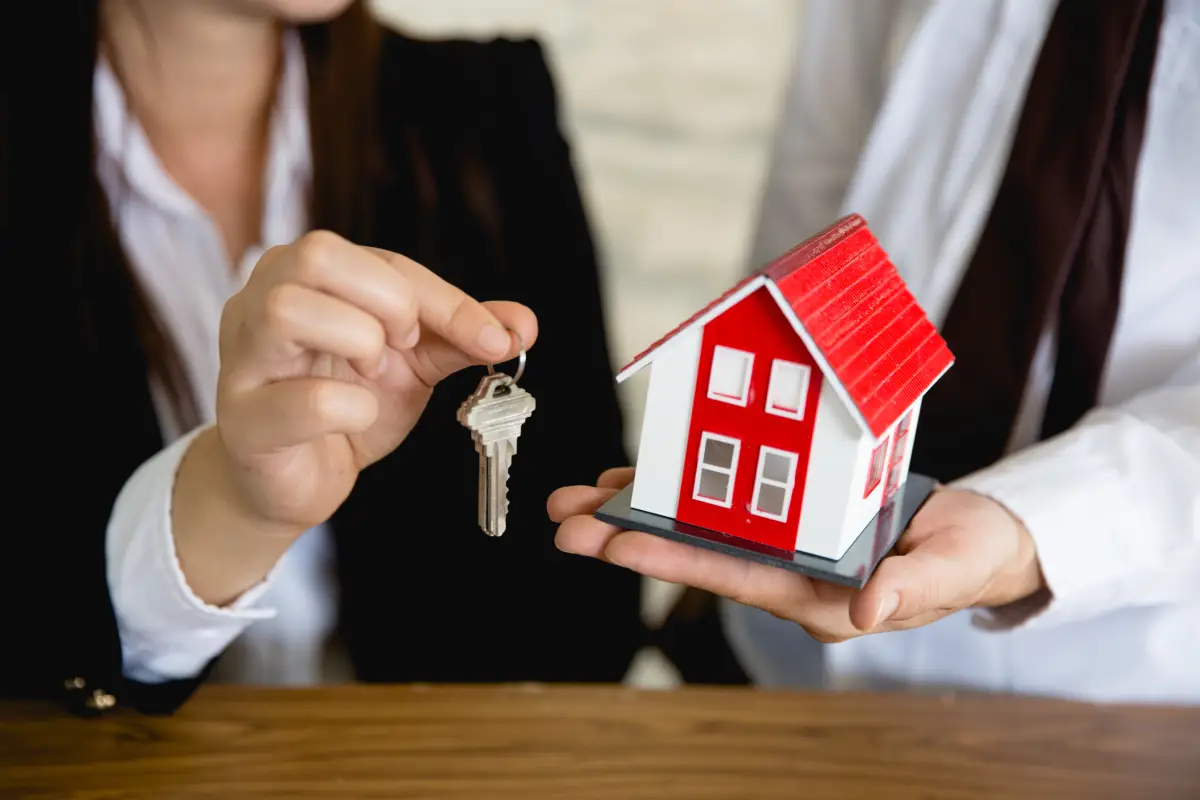 The Five-Second Decision: What Ledyard Property Owners Need to Know About Today's Rental Search Habits